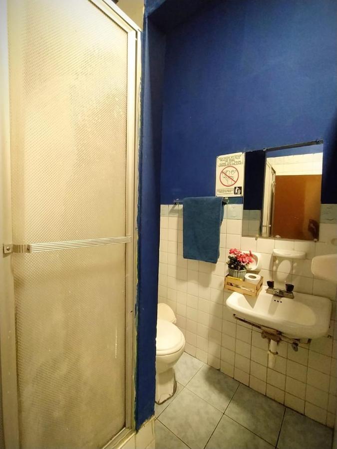 Hotel Hostal La Casa Tolena Quito - Ecuador Esterno foto