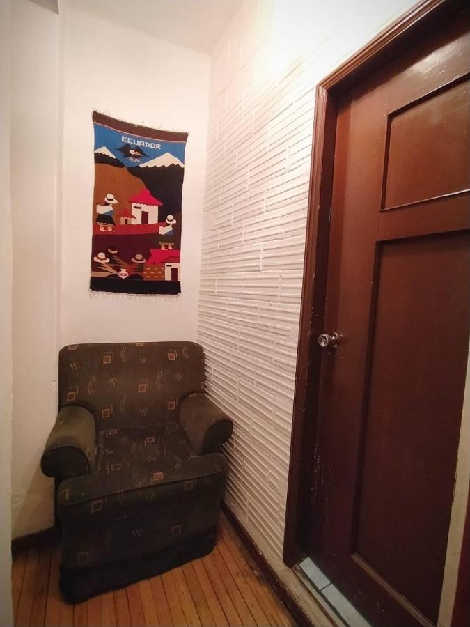 Hotel Hostal La Casa Tolena Quito - Ecuador Esterno foto