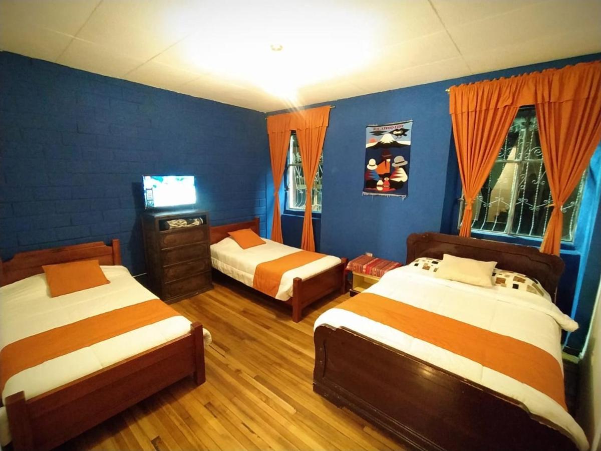Hotel Hostal La Casa Tolena Quito - Ecuador Esterno foto