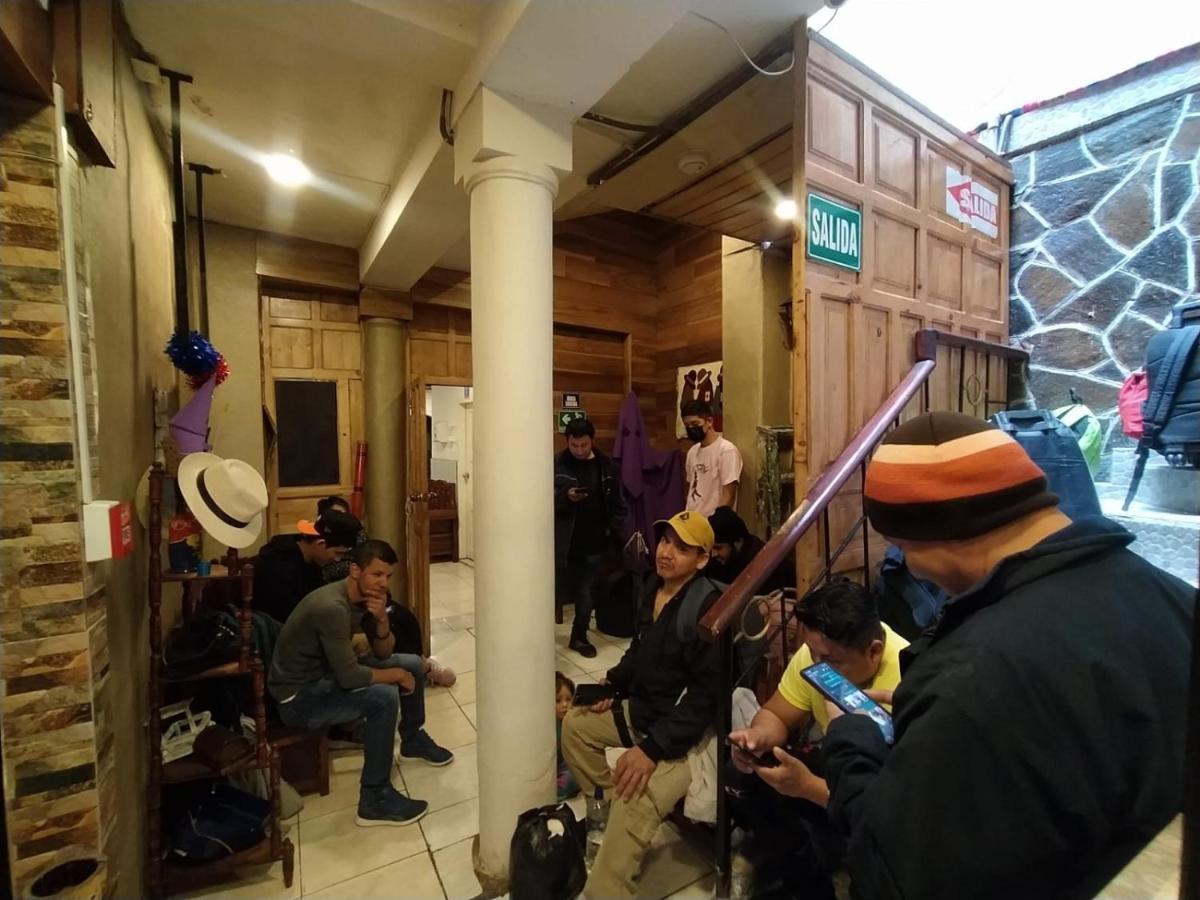 Hotel Hostal La Casa Tolena Quito - Ecuador Esterno foto
