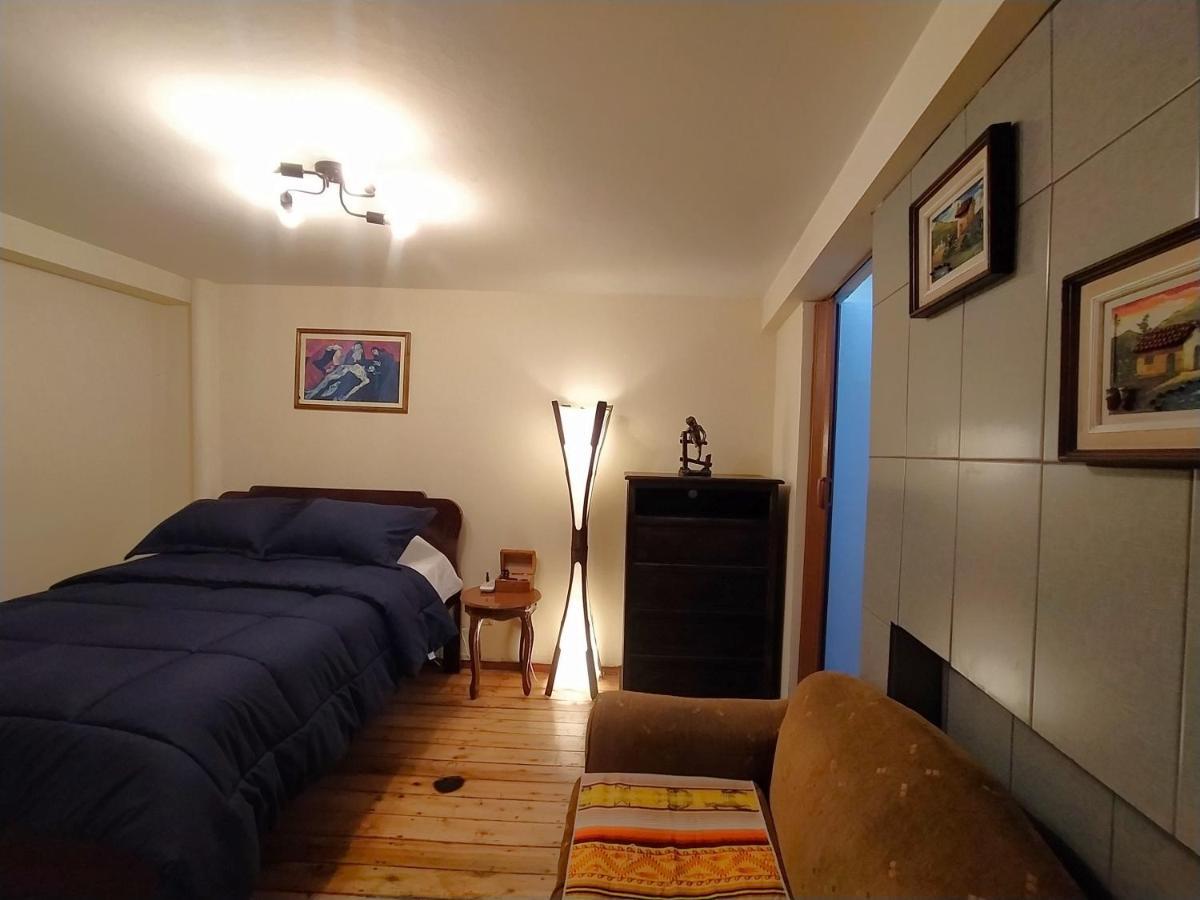 Hotel Hostal La Casa Tolena Quito - Ecuador Esterno foto